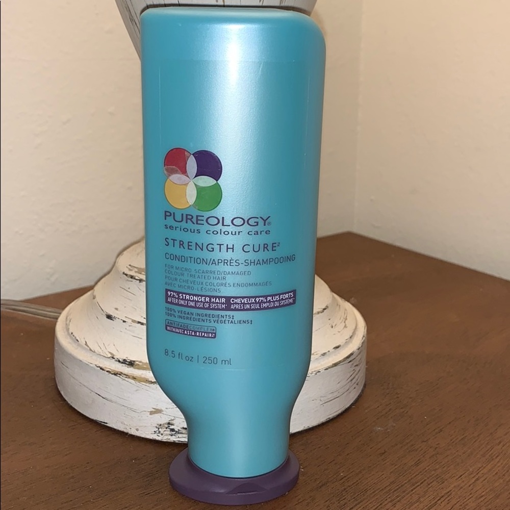 PUREOLOGY color care, strength cure conditioner
